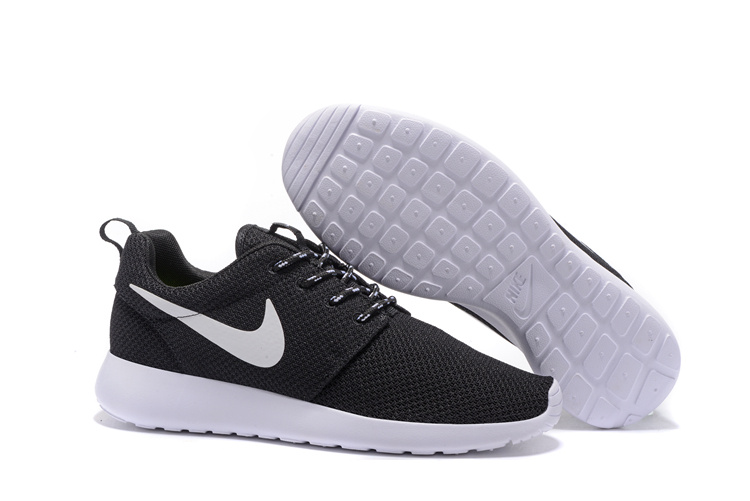 chaussures roshe run homme