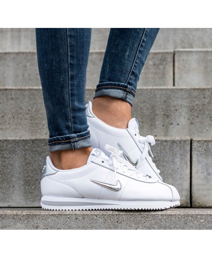 nike cortez argent